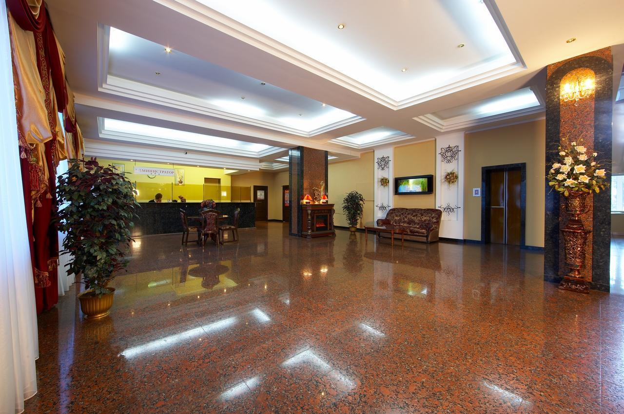 Dniprovski Zori Krementschuk Exterior foto