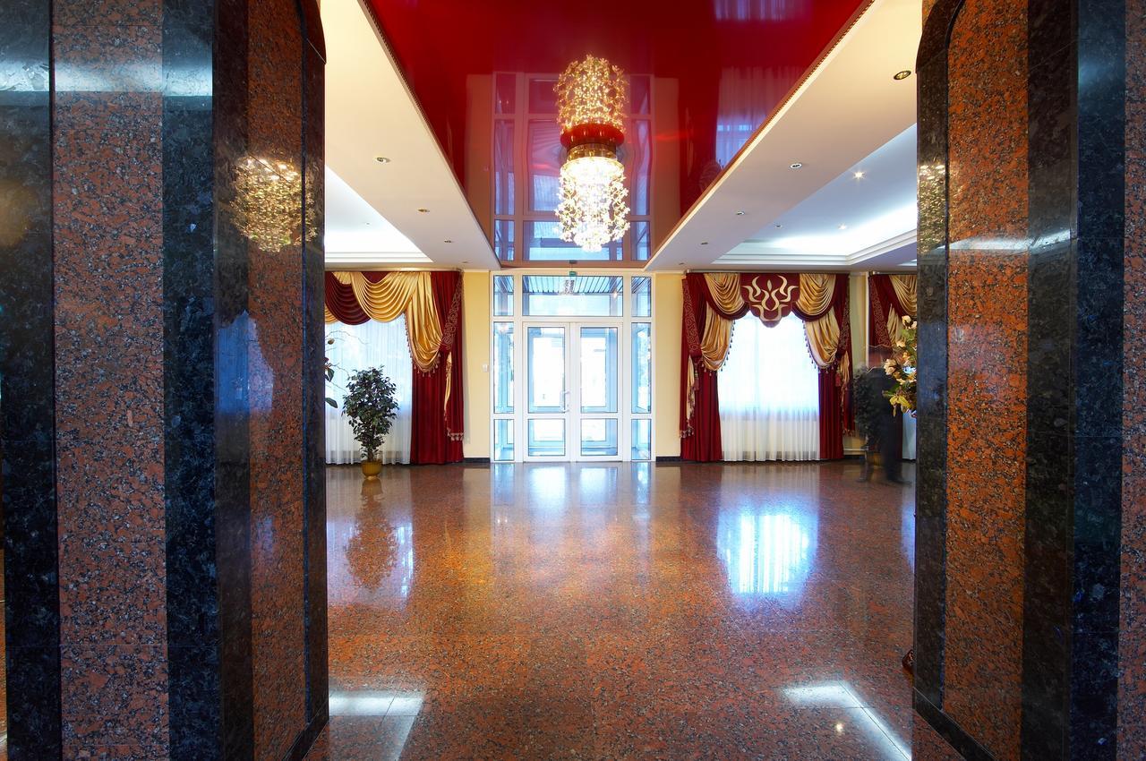 Dniprovski Zori Krementschuk Exterior foto